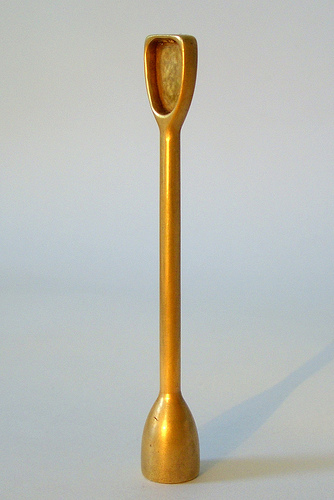 Standing teaspoon